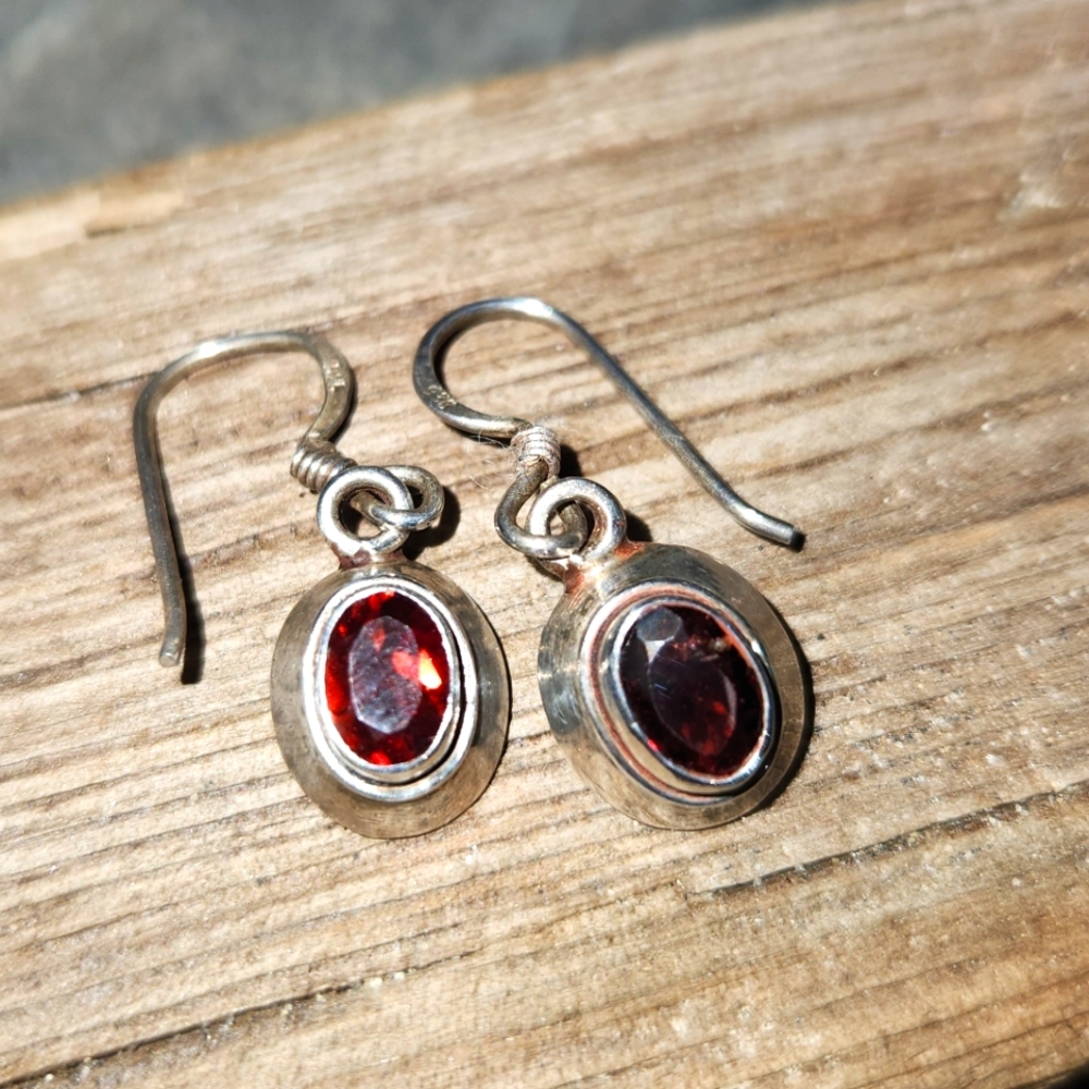 Sterling Silver and Garnet Earrings Very Good pre-owned condition